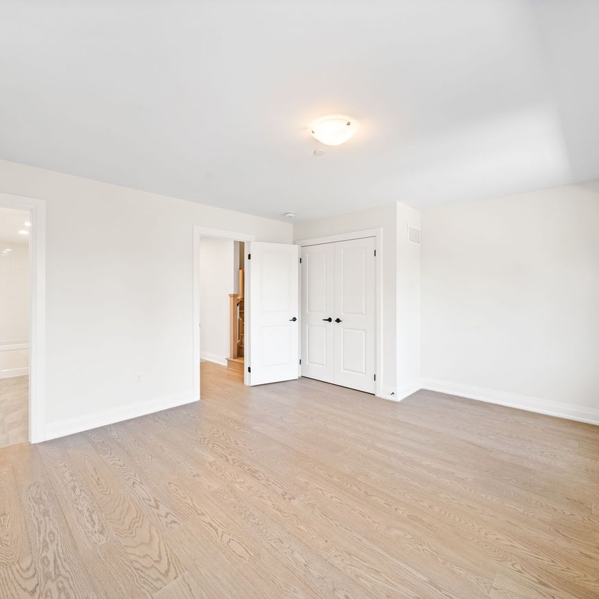 For Lease - 14 Marret Lane Unit# 23, Clarington, Ontario - Photo 1