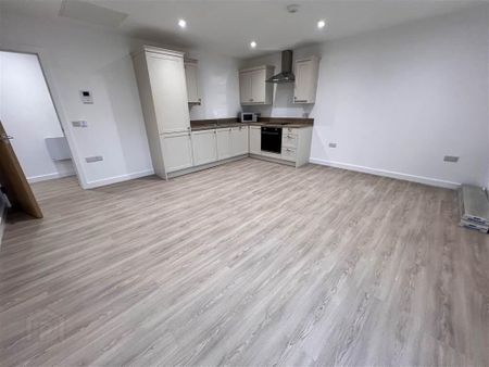 14a High Street, Newtownards, BT23 7HY - Photo 3