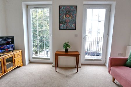 3 Bed Semi-Detached House, Bandy Fields Place, M7 - Photo 3