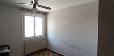 Location Appartement 4 pièces 68m² LA CIOTAT 13600 - Photo 2