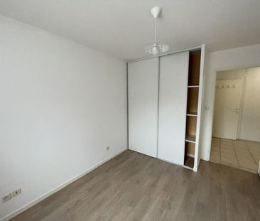 BEL APPARTEMENT EN RESIDENCE SECURISEE AVEC BALCON ET PARKING - Photo 3