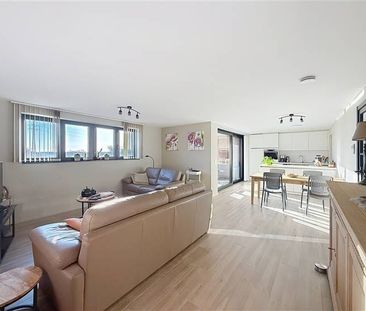 Appartement te huur - Photo 1