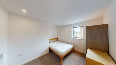 2 bedroom flat to rent - Photo 3