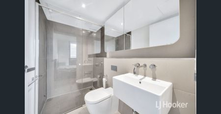 Exquisite Urban Living at Swanston Square - 2-Bedroom Apartment for Rent! - Photo 2