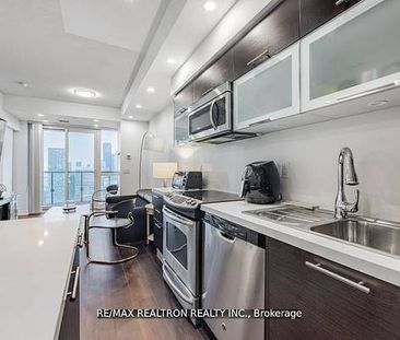 2 Bedroom, 2 Bathroom - Aura Condos - Photo 3