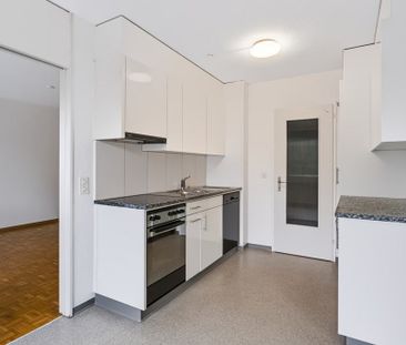Mit Lift, Geschirrspüler, gedecktem Balkon und vielem Mehr! - Foto 3