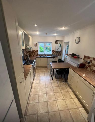 4 bedroom detached house to rent - Photo 4