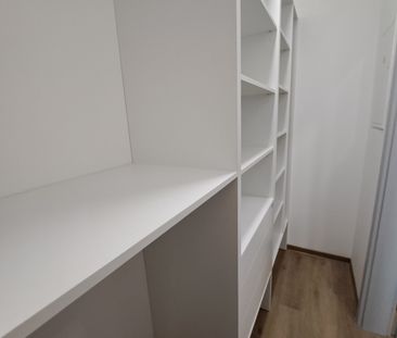 Pronájem bytu 1+kk a garsoniéry 33 m², Topolová, Olomouc Slavonín - Photo 1