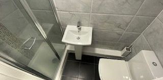 Room 5, Walsgrave Road, Coventry - Photo 2