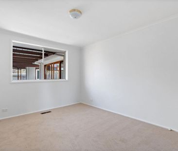 60 Southwell Street, Weetangera ACT 2614 - House For Rent | Domain - Photo 5