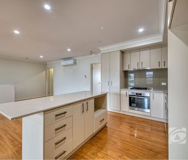 EFFORTLESS LIVING IN A PRIME LOCATION! - Photo 5