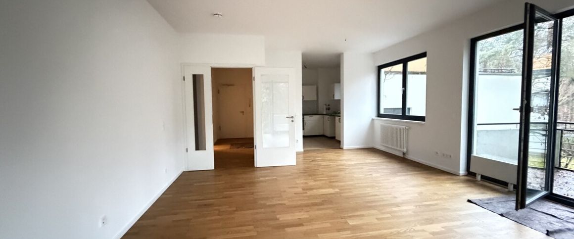 Großzügig geschnittene Familienwohnung mit Terrasse und Balkon ***EBK***GästeWC mit Dusche*** - Photo 1