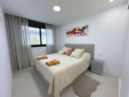 4 bedroom luxury Apartment for rent in Finestrat, Spain - Photo 4