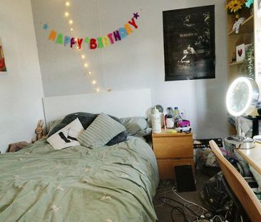 5 bedroom semi-detached house to rent - Photo 3