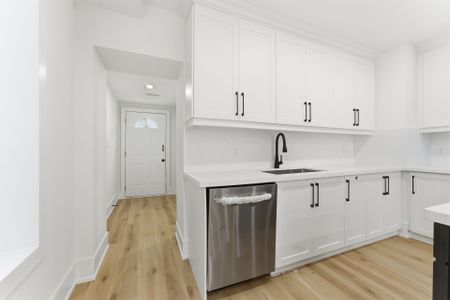 For Lease - 154 Wallace Avenue Unit# MAIN & UPPER, Toronto, Ontario - Photo 3