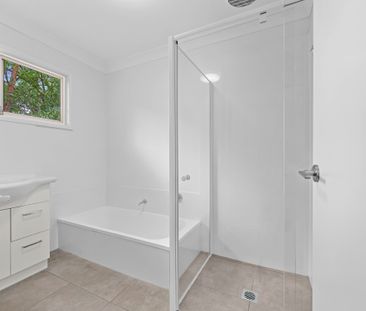 10 Frangipanni Street, Bellbird Park QLD 4300 - House For Rent | Do... - Photo 5