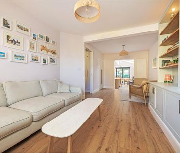 4 bedroom terraced house to rent - Photo 2