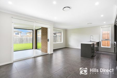 Beautiful 4 bedroom - Photo 4
