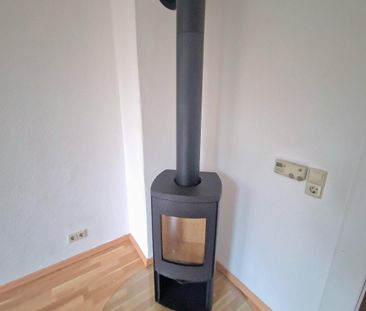 Charmante 3-Zimmer-Wohnung mit Balkon & Kamin in Altchemnitz! - Foto 1