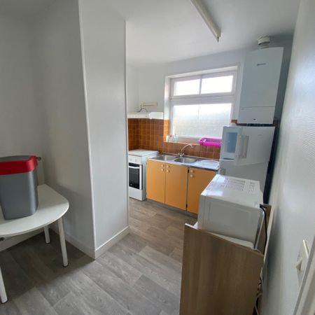 A louer Condé-en-Normandie dans le Calvados (14), 79 Rue Saint Martin. Appartement MEUBLE de 4... - Photo 3