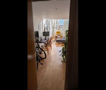 Studio Flat, Old School Square, E14 - Photo 3