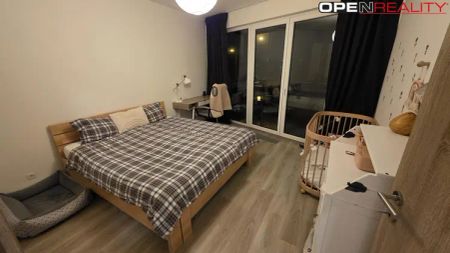 Pronájem velmi pěkného bytu 2+kk, Praha 4, novostavba s velkou lodžií a garážovým stáním - Fotografie 5