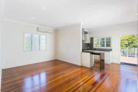 “Ideal Family Home in a Quiet, Convenient Location” - Photo 3