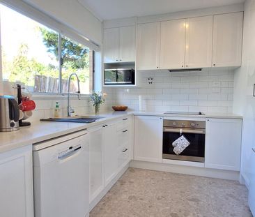 Renovated Home in a Prime Lunn Avenue Location - Photo 6