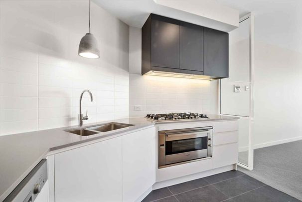 B503/24 Levey Street Wolli Creek - Photo 1