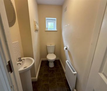 2 bedroom semi-detached house to rent - Photo 5