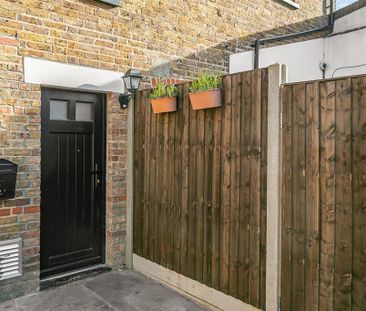 2 bedroom flat to rent - Photo 6