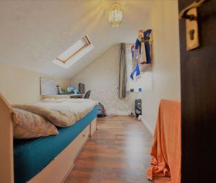 5 bedroom Flat in Sefton Court, Leeds - Photo 3