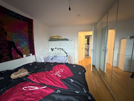 Großzügig geschnittene Wohnung, unweit der Königsheide ***Balkon***Parkett***Dusch+Wannenbad***Lift*** - Photo 5