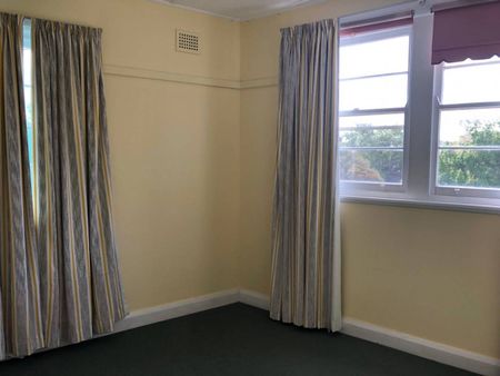 Central location - Photo 2