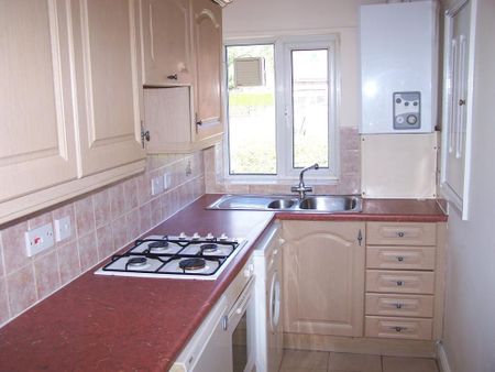 2 bedroom apartment to rent - Photo 4