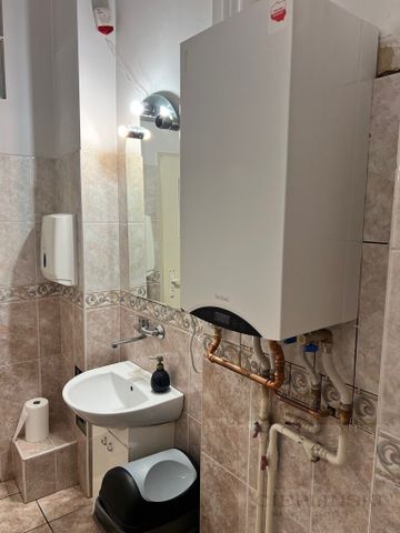 Centrum, 4 pok. po remoncie, ładna kamienica - Photo 2