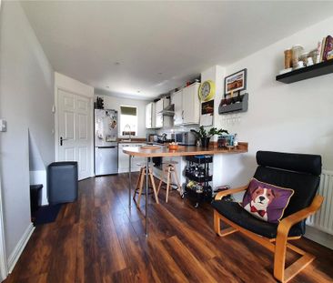 3 bedroom terraced house to rent - Photo 5