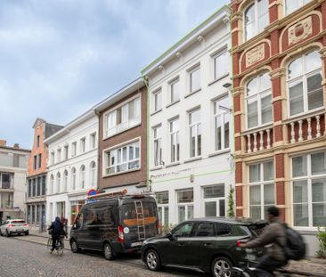 Prachtig gerenoveerde triplex te huur te hartje Mechelen - Photo 2