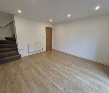 2 bedroom house to rent - Photo 2