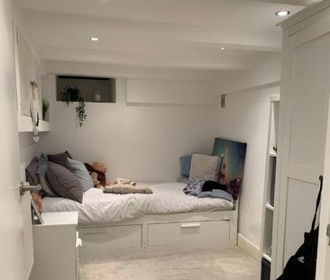 2 Bed Flat, Wandsworth, SW18 - Photo 1