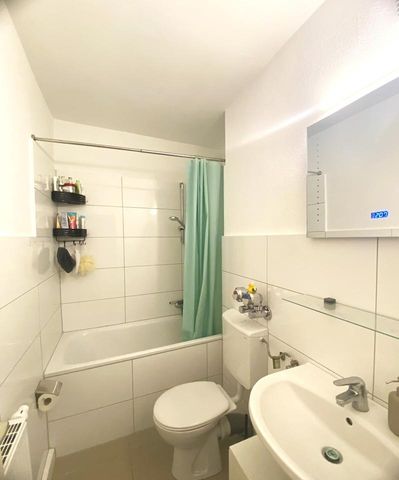 Schönes WG Zimmer mit eigenem Balkon - Photo 4