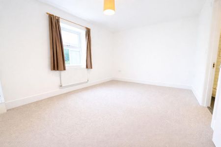 3 bedroom house to rent - Photo 3