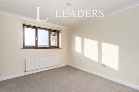 2 bedroom house to rent Blackthorn Walk, PO7 - Photo 3