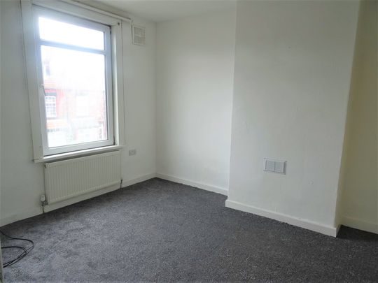 Compton Row, Harehills , LS9 6DL - Photo 1