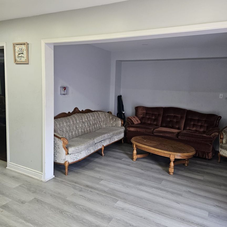 For Lease - 19 Arthurs Crescent, Brampton, Ontario - Photo 1