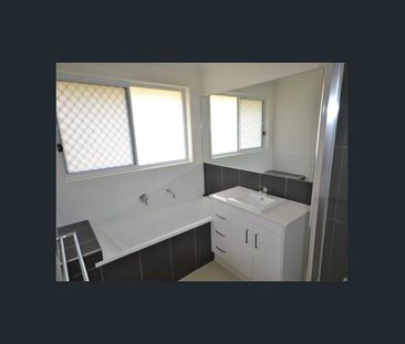 Brilliant Family Sized Home - Photo 2