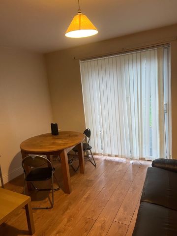 4 Bed Semi-Detached House, Mornington Crescent, M14 - Photo 4