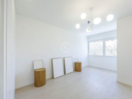 Valencia, Valencian Community 46006 - Photo 4