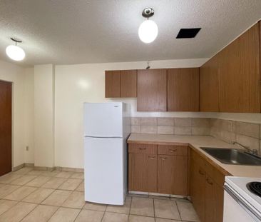 One bedroom apartment near downtown - Photo 6