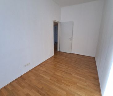 360° Tour / Großzügige, moderne 3-Zimmer-Altbauwohnung in guter, ze... - Photo 2